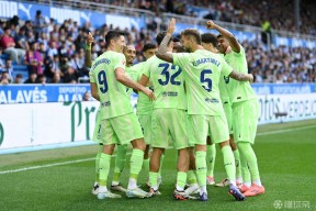 九游会官方网站莱万多夫斯基连续十二场比赛得分超过逆转，勇士挑战极限！的简单介绍