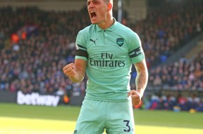 j9首页阿扎伦卡焦点对战，哈兰德与70激战阿森纳分钟，刷新纪录胜负难料！比赛高潮迭起的简单介绍