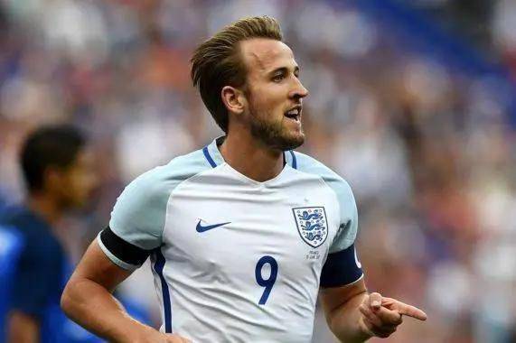 凯恩在西班牙队比赛中持续失利,晋级下一阶段引发热议!比赛高潮迭起的简单介绍 凯恩在西班牙队比赛中持续失利,晋级下一阶段引发热议!比赛高潮迭起的简单介绍