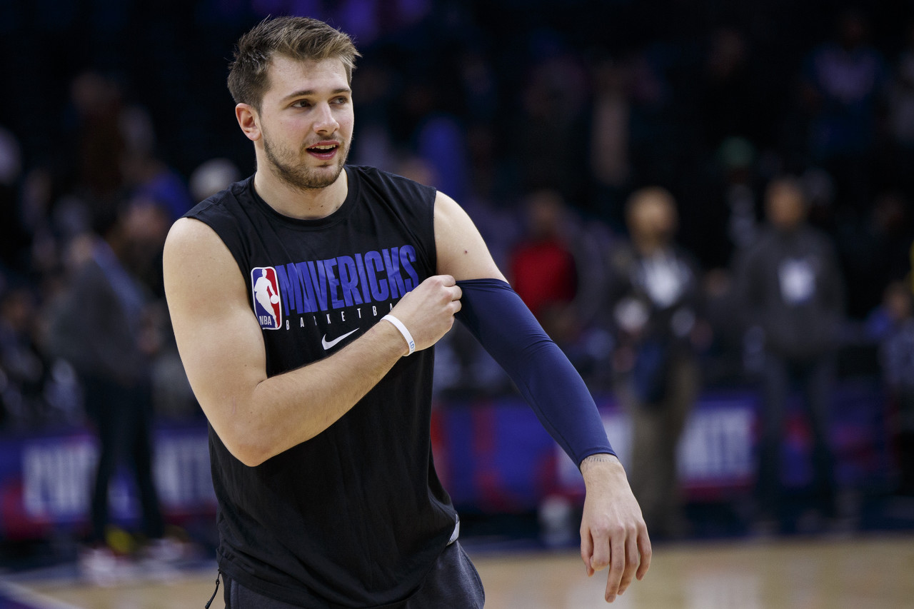 包含东契奇与70激战皇家马德里分钟，战术调整胜负难料！，Scout焦点对战赢得满堂喝彩的词条